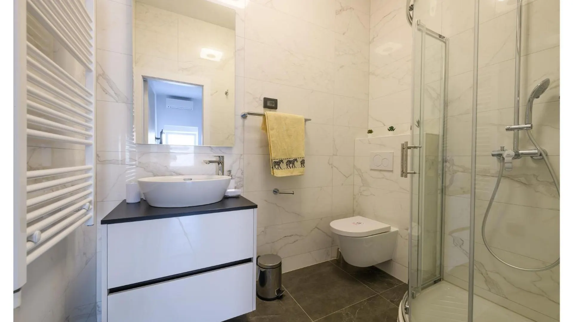 Cozy Home In Banjole With Outdoor Swimming Pool Vakantiehuis