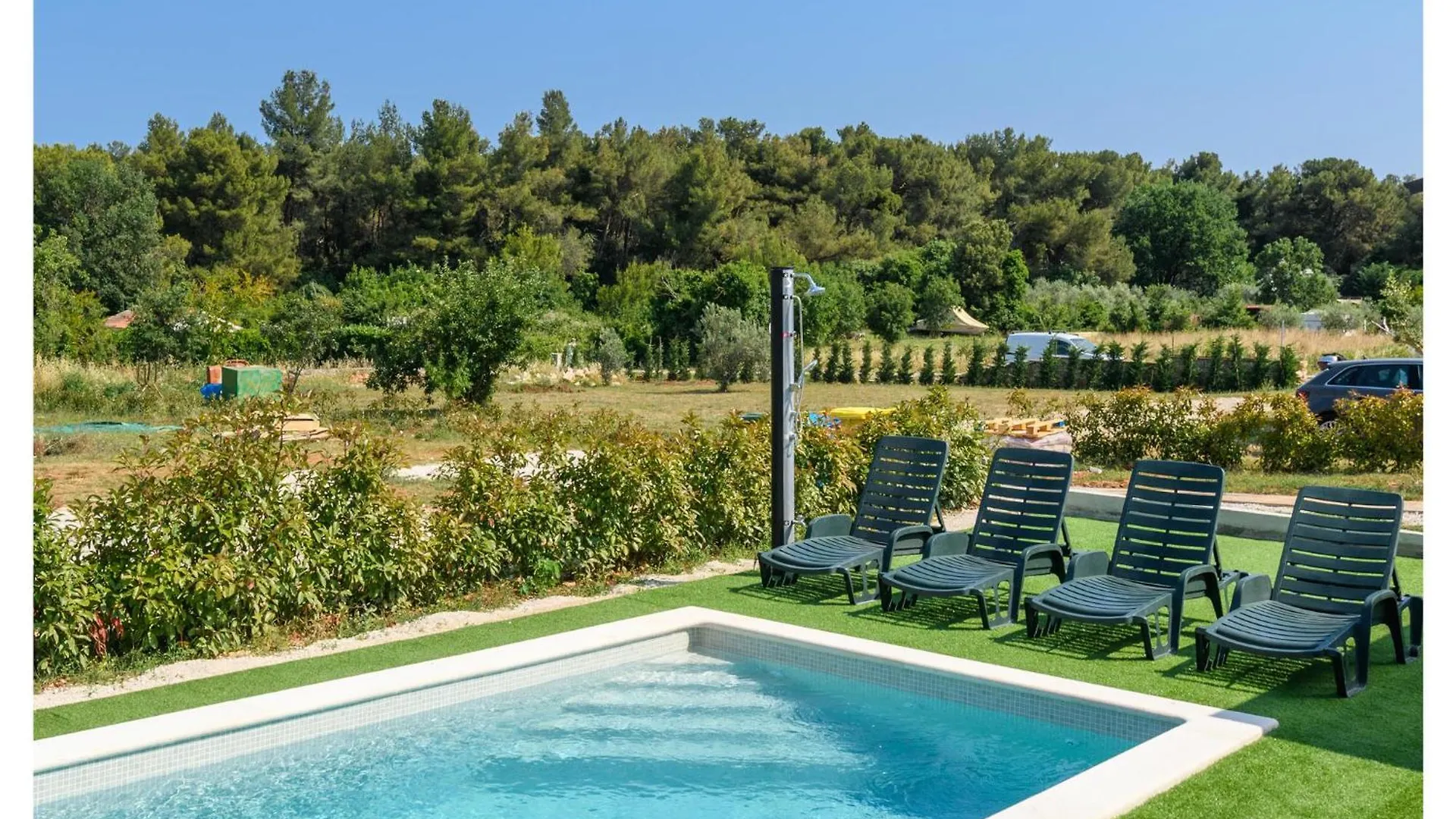 Cozy Home In Banjole With Outdoor Swimming Pool 0*,
