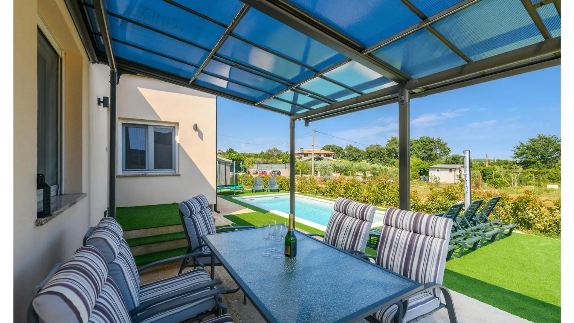 Holiday home Cozy Home In Banjole With Outdoor Swimming Pool