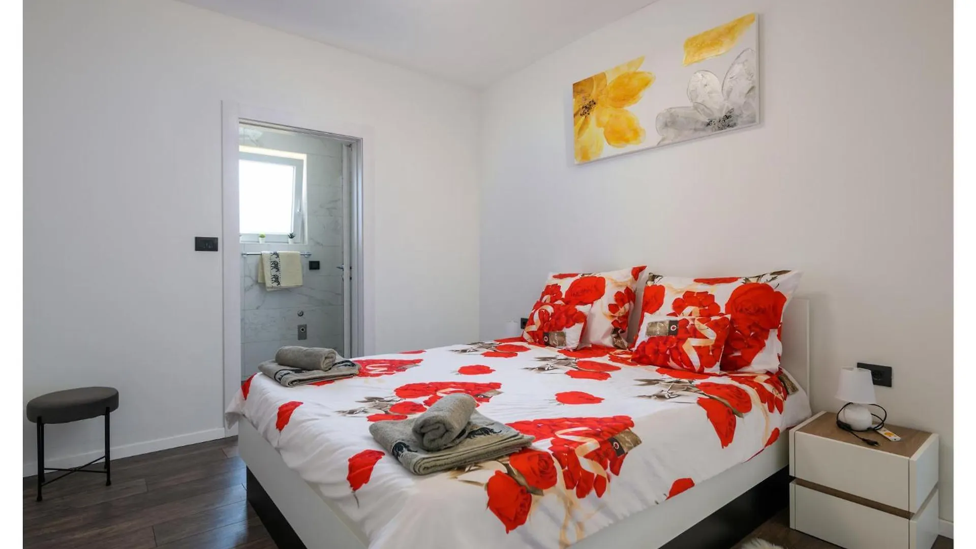 Holiday home Cozy Home In Banjole With Outdoor Swimming Pool