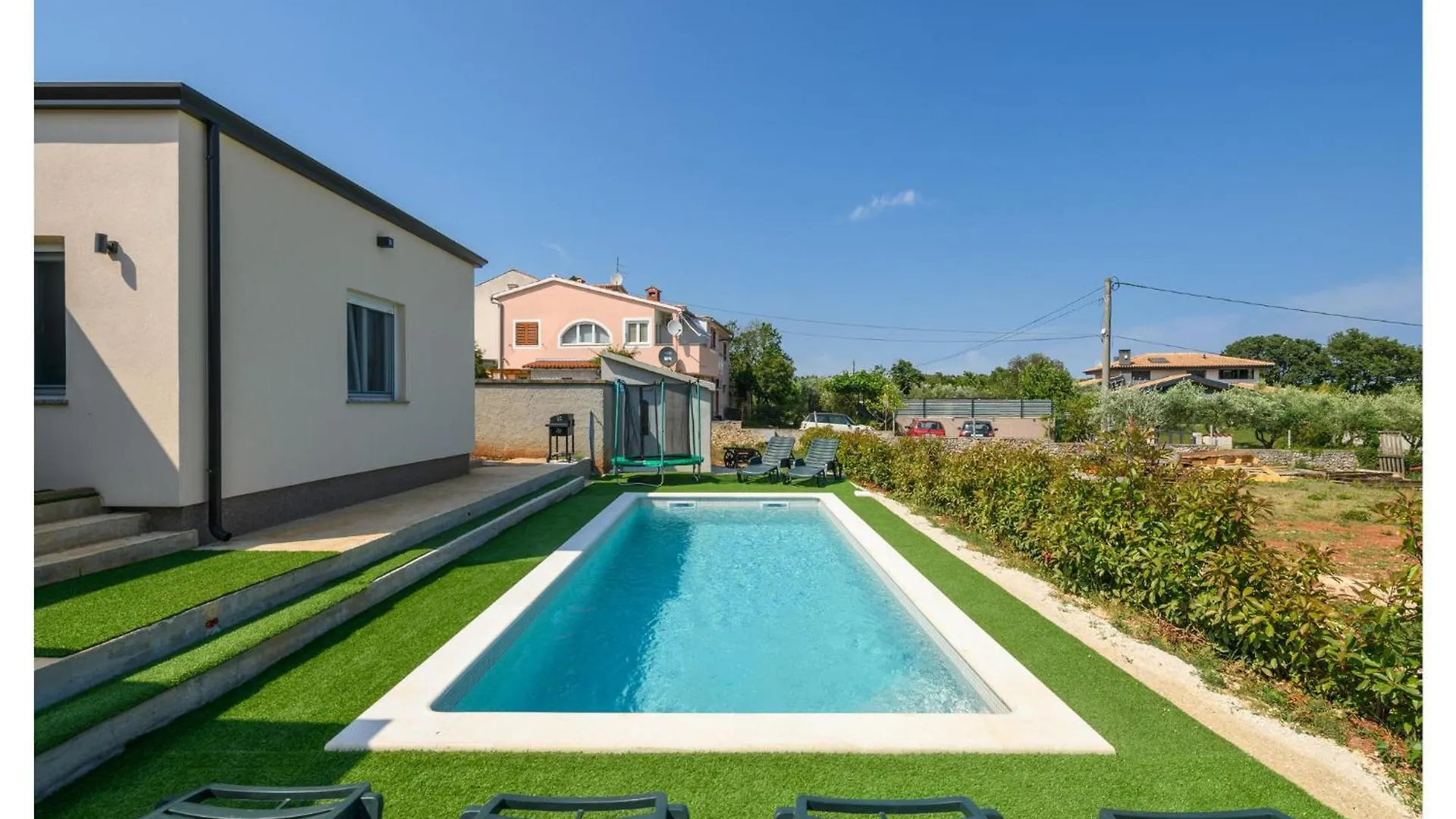Holiday home Cozy Home In Banjole With Outdoor Swimming Pool